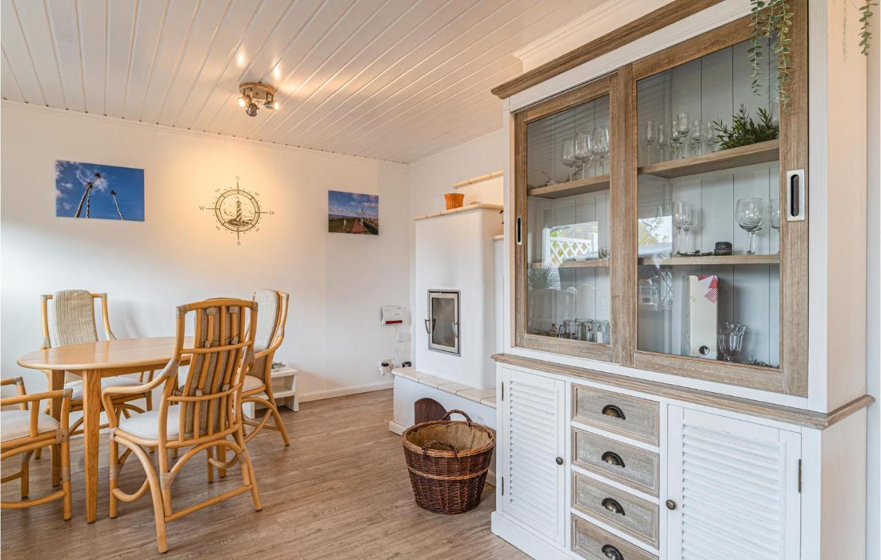 Stunning home in Friedrichskoog with 2 Bedrooms, Sauna&WiFi Exterior foto
